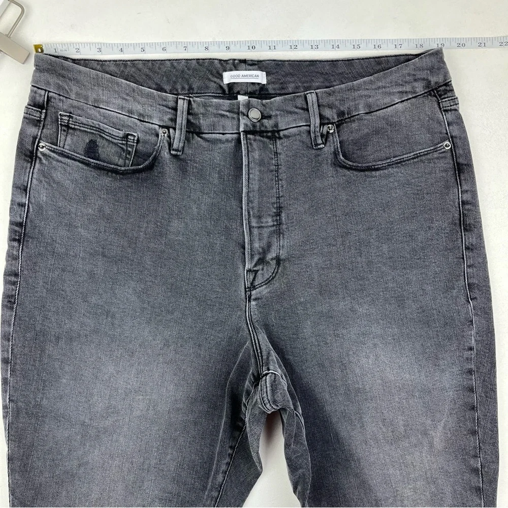 Good American Black Wash GL625T Jeans - Picture 3 of 9